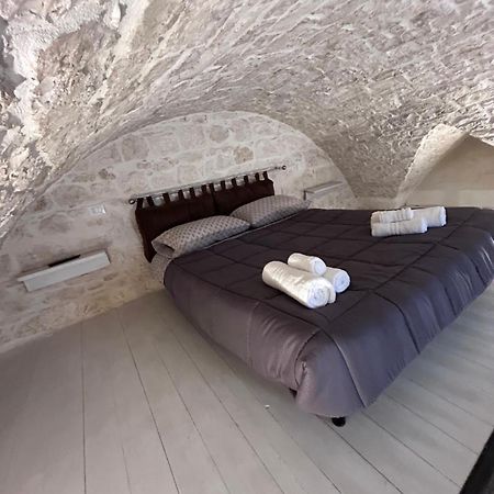 La 13 Guest House 奥斯图尼 外观 照片