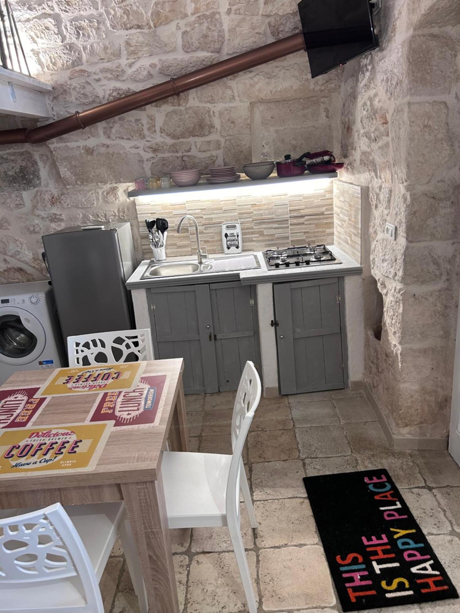 La 13 Guest House 奥斯图尼 外观 照片