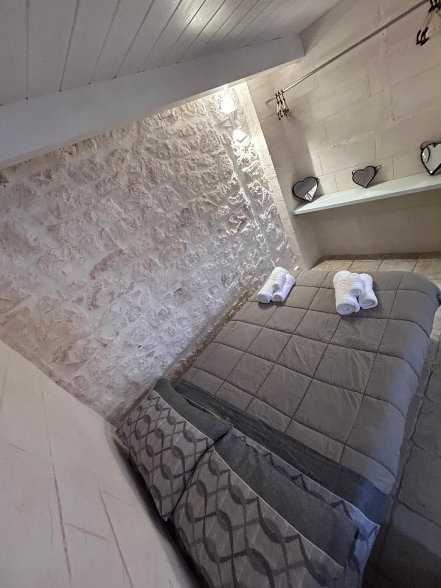 La 13 Guest House 奥斯图尼 外观 照片